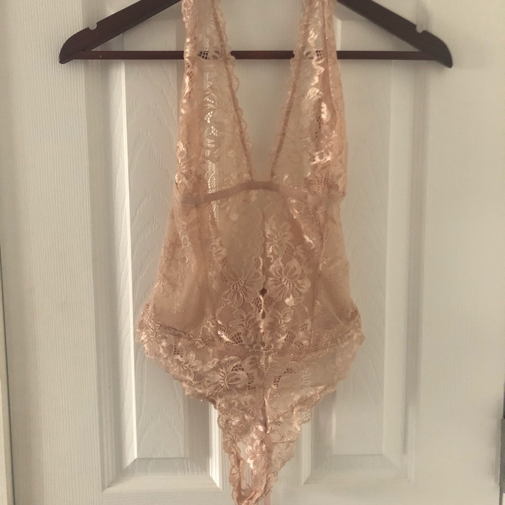 La Vie En Rose Bodysuit S NWOT